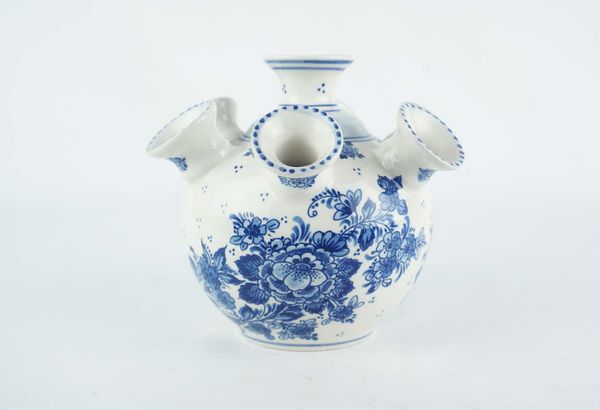 Tulipvase with Flowers
