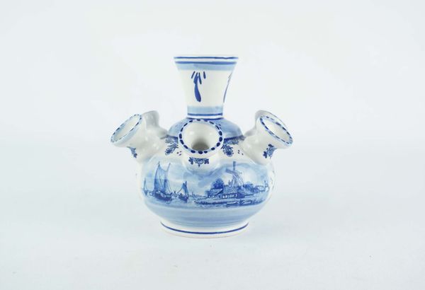 Small Tulipvase with Landscape
