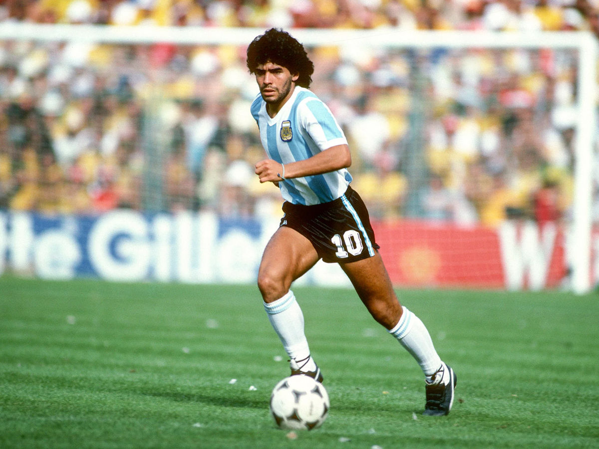 Maradona playing for Argentina 