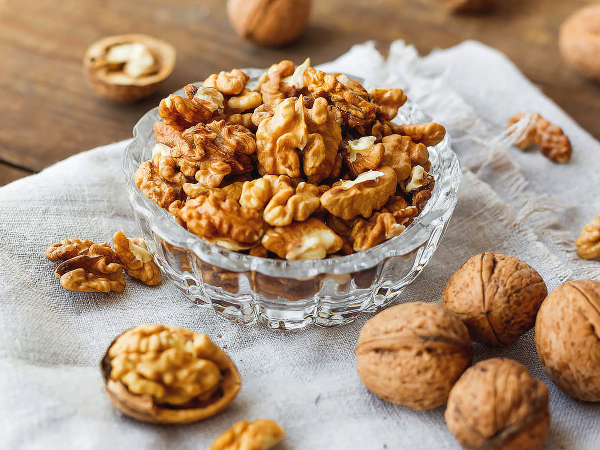 Healthy Snacks Walnuts