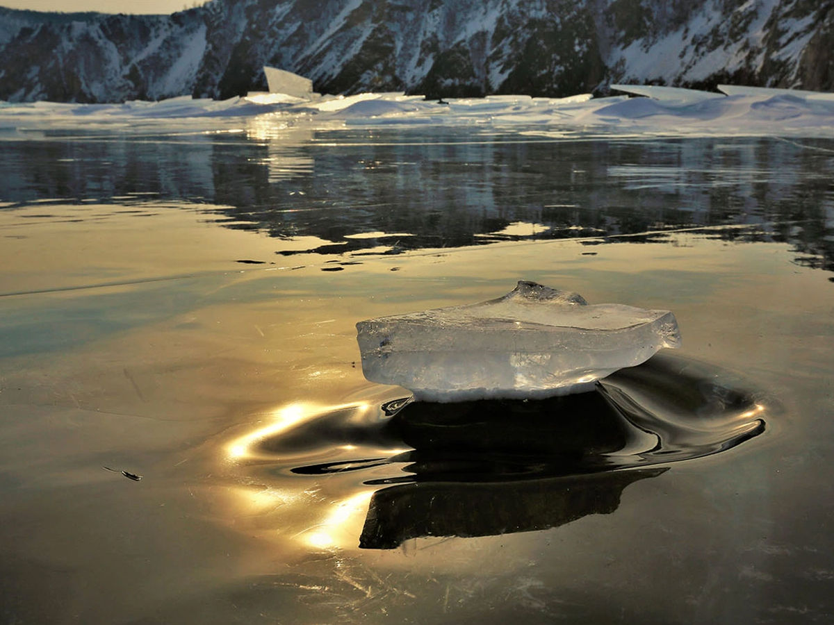 The month to visit Lake Baikal 
