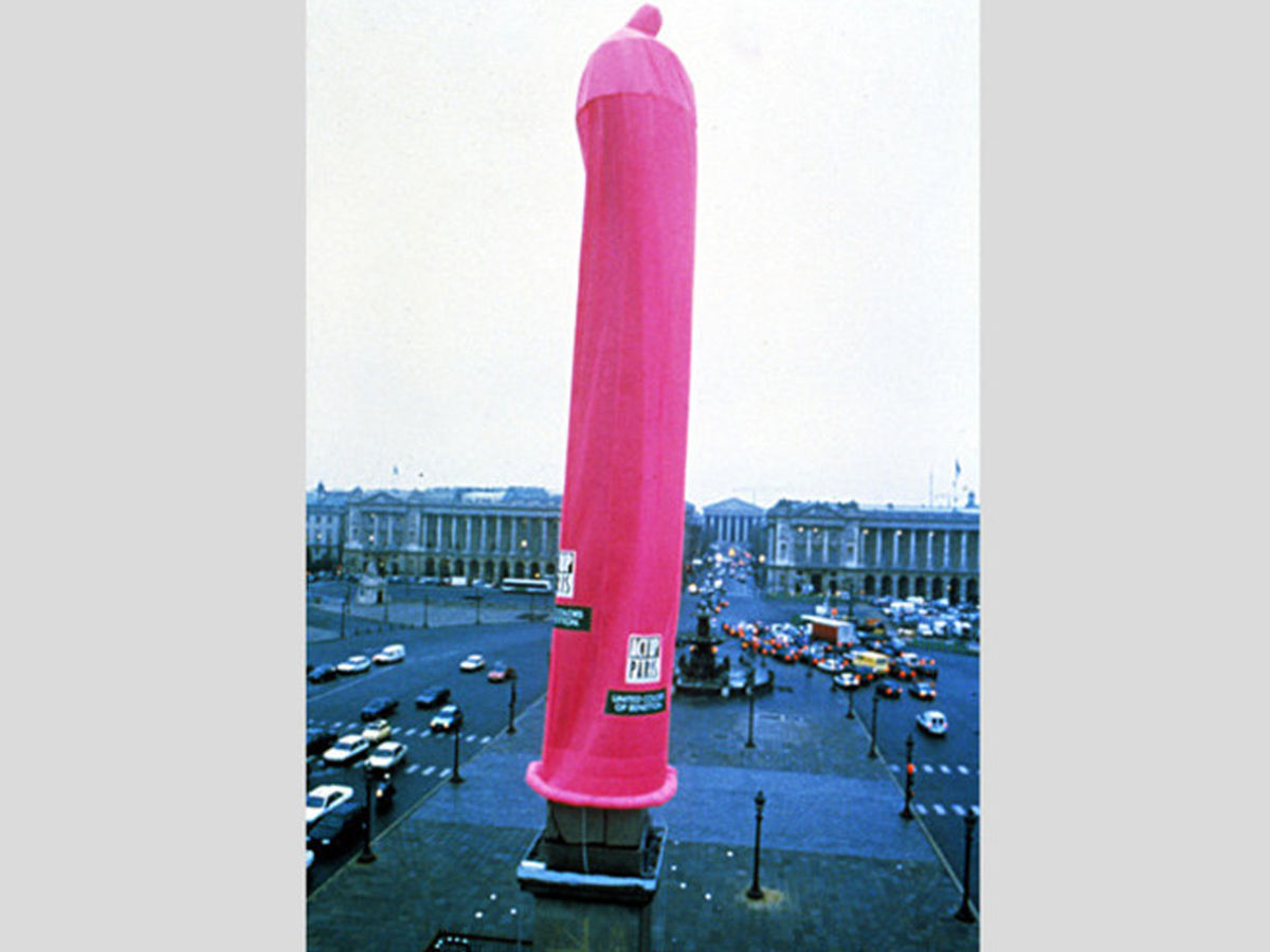 weirdest Guinness World Records largest condom was held by the Benetton Party.