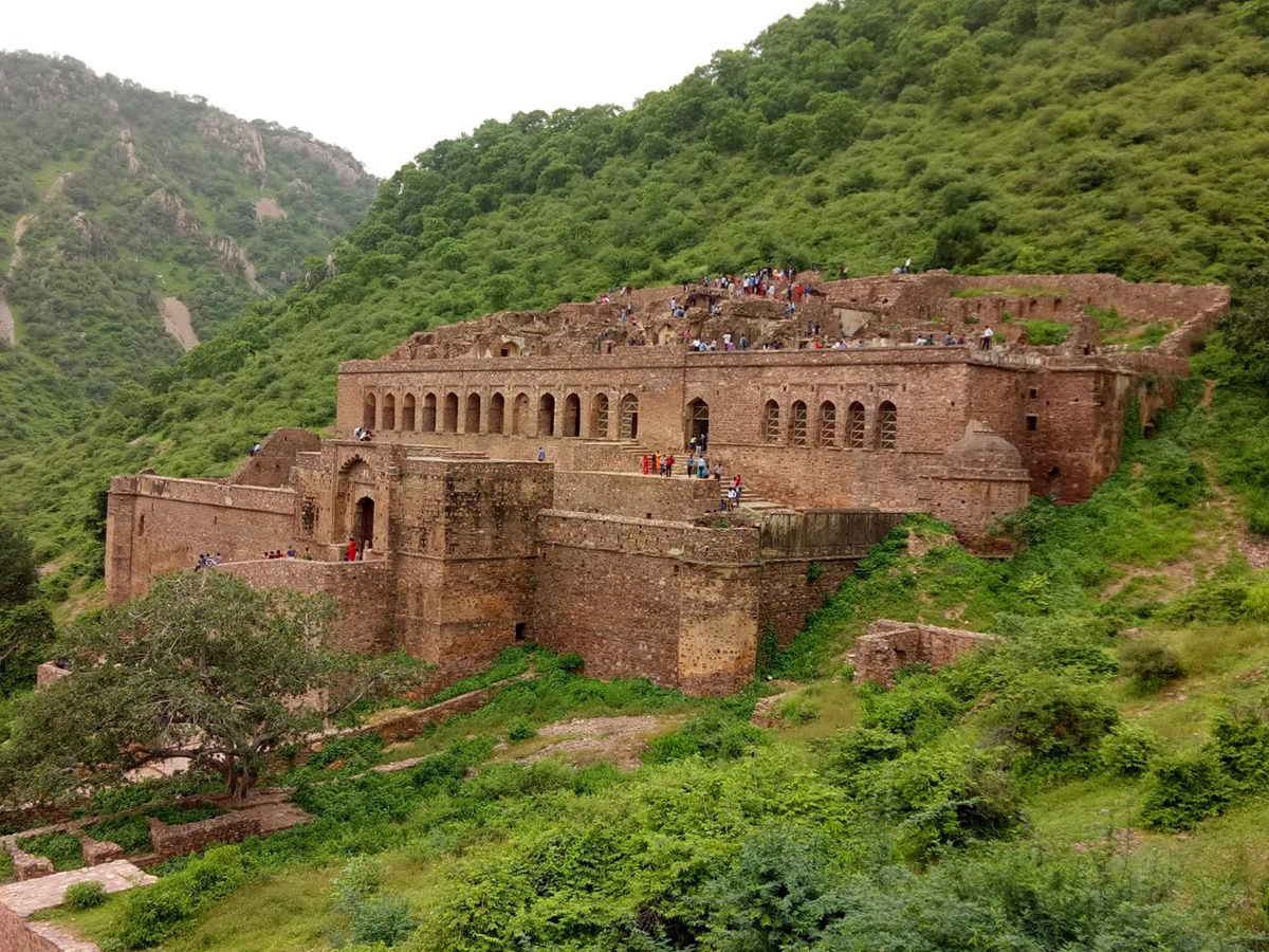 The Bhangarh fort