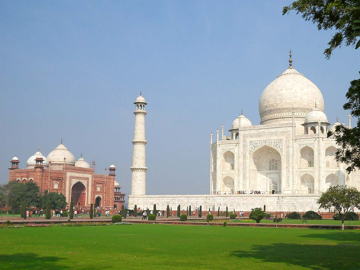 Why is taj mahal architecturally strong 