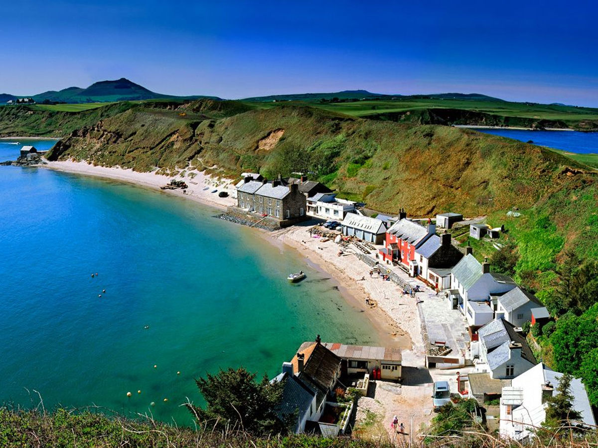 beaches of Porthdinllaen, Wales