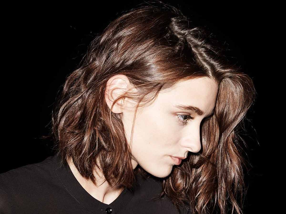 Messy wob hairstyle for girls