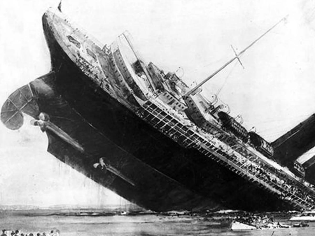 Sinking Titanic