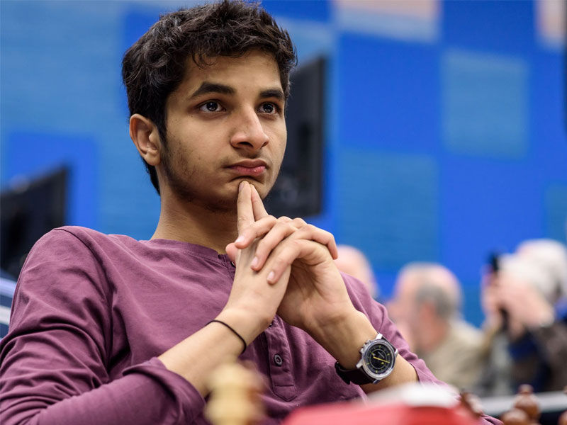 vidit santosh chess player