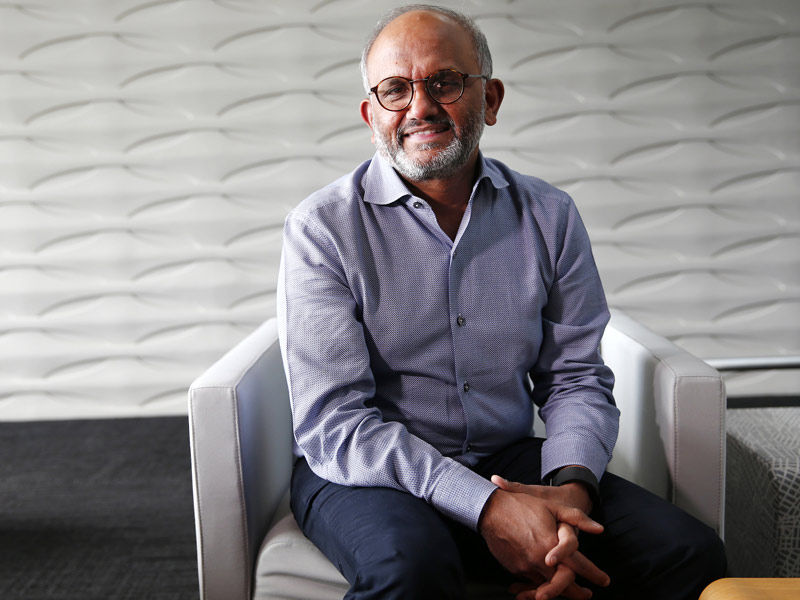 shantanu narayen 