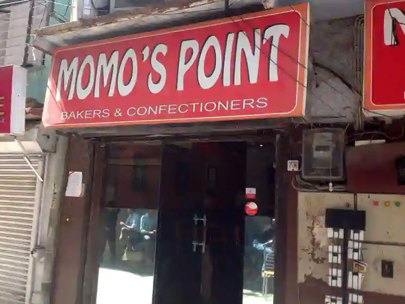 momos point 