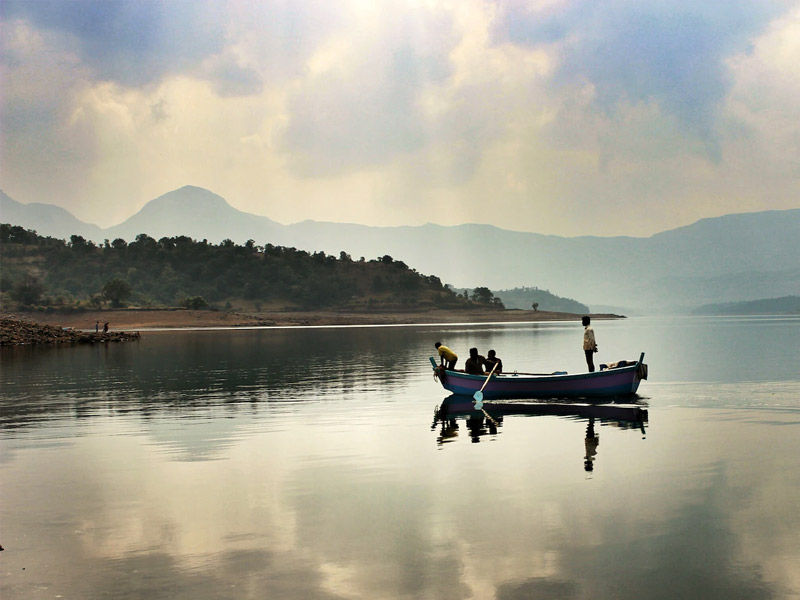 arthur lake bhandardara