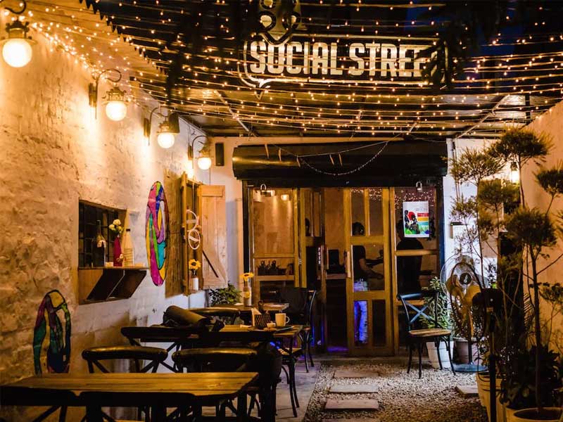 social street cafe