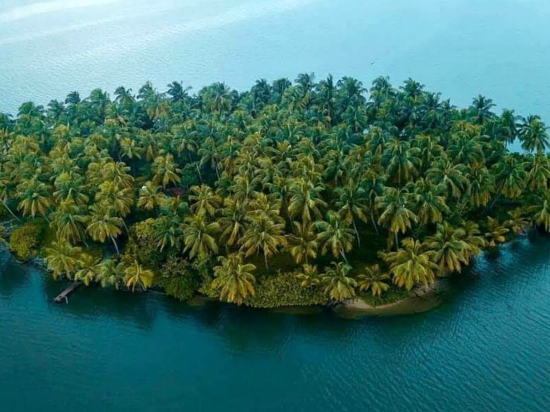 kavvayi island