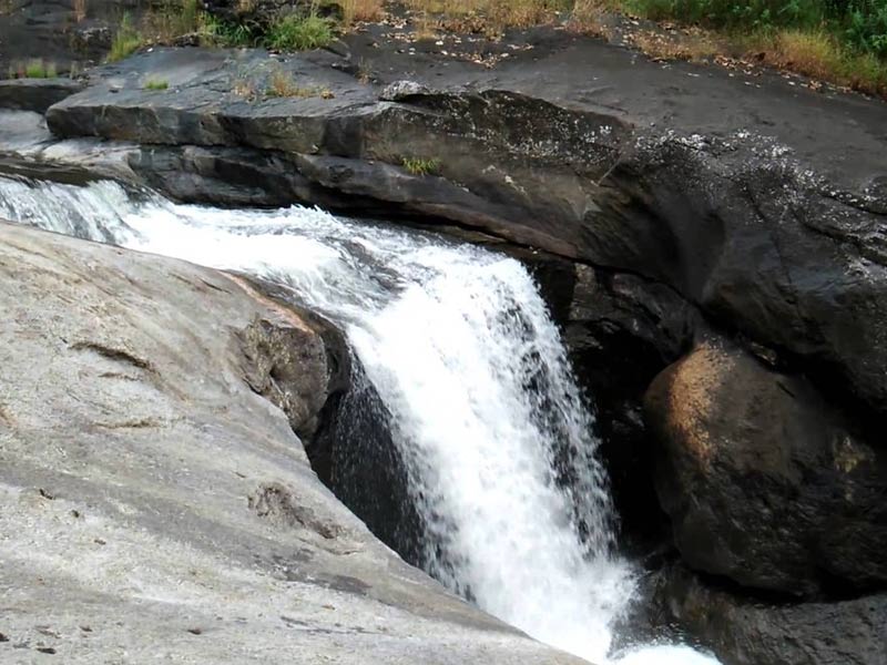 Kozhippara falls