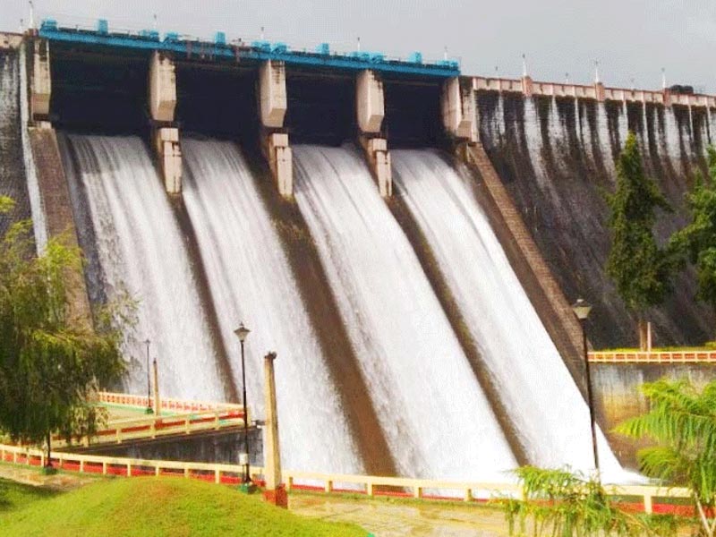 neyyar dam in poovar island