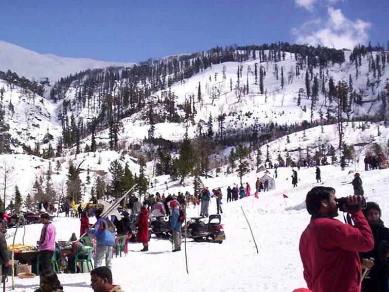 Yumthang valley skiing