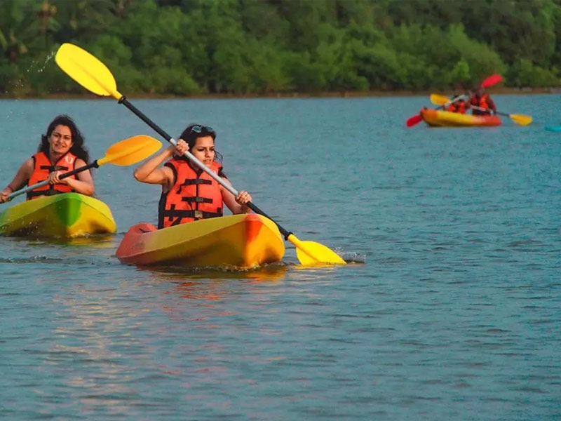 kayaking at malpe beach