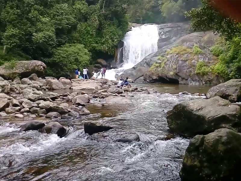 lakkom waterfalls