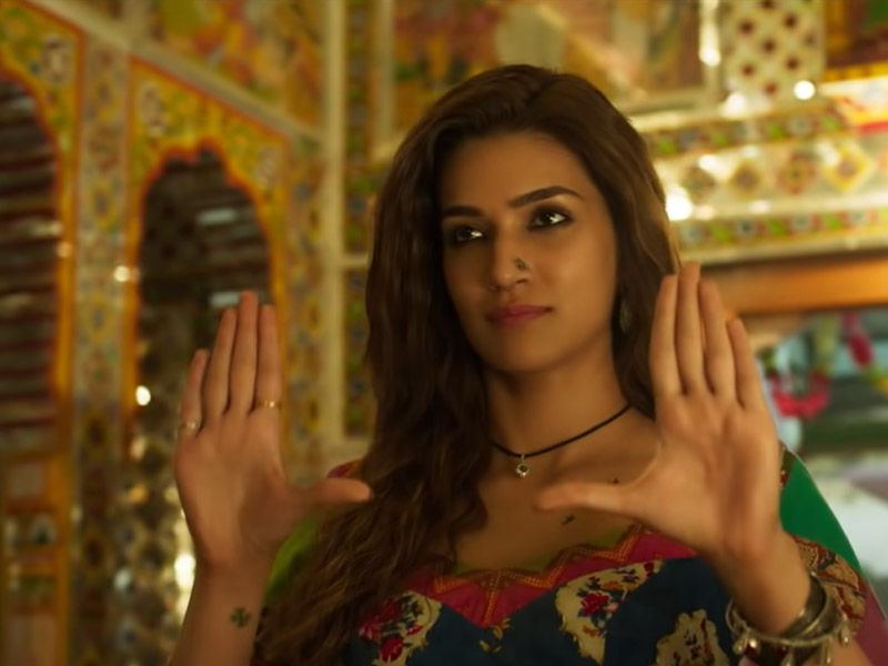 kriti sanon mimi