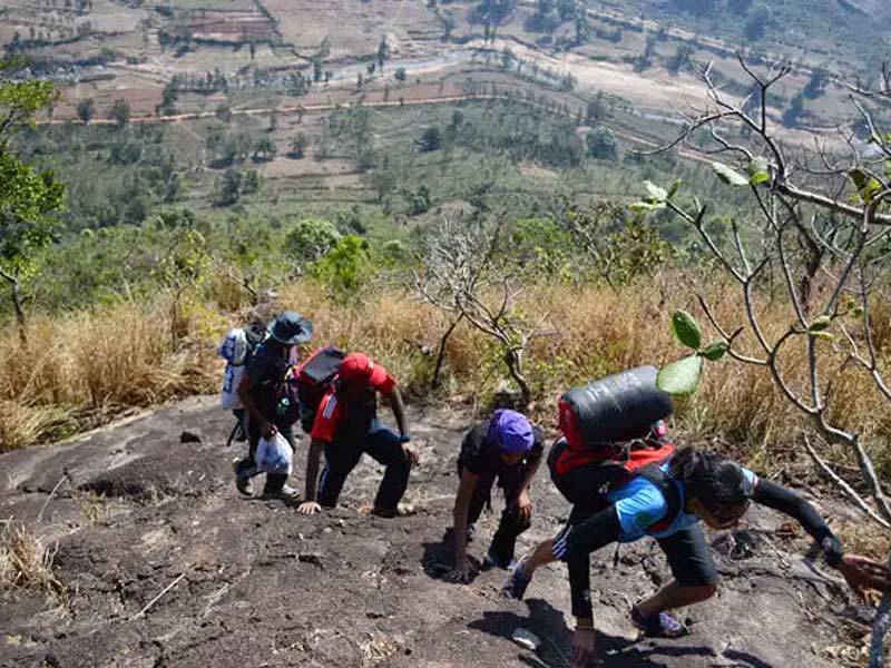 Lambasingi trek