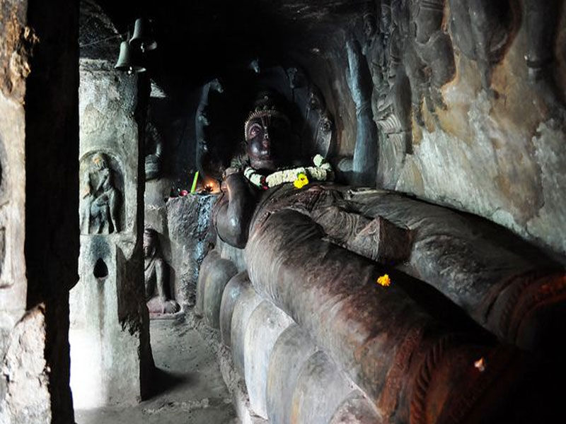 inside of undavalli caves