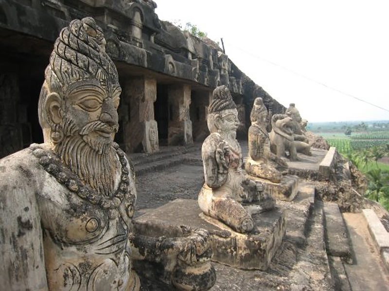 undavalli caves