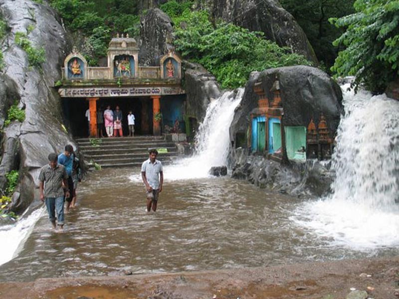 kalhatty waterfalls