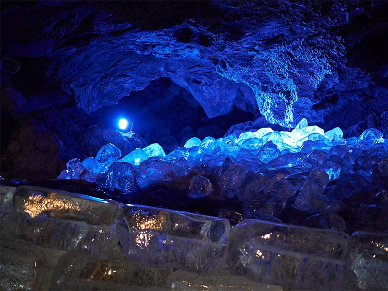 narusawa ice cave