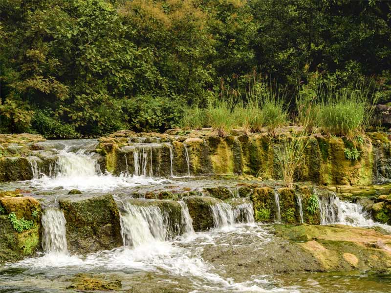 mohadi waterfalls, mohadi waterfalls travel, mohadi waterfalls images, mohadi waterfall travel blog