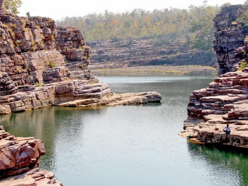 mohadi waterfalls, mohadi waterfalls travel, mohadi waterfalls images, mohadi waterfall travel blog, jogi bhadak falls
