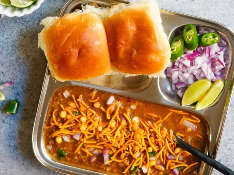 maharashtra food, marathi cuisine, marathi food, vada pav, shakarpara, aluvadi , sabudana vada, bhakarvadi , thalipeeth , puran poli , aamti , vangdi bharleli, kadhi sol, modak , shrikhand, missal pav