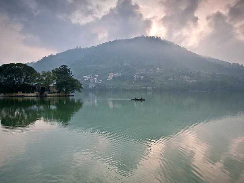 bhimtal, bhimtal lake, bhimtal travel, bhimtal travel blog, bhimtal travel guide, bhimtal guide, bhimtal hotel, paragliding in bhimtal, paragliding in bhimtal, bhimtal resort, bhimtal hotels, bhimtal temperature, bhimtal airbnb