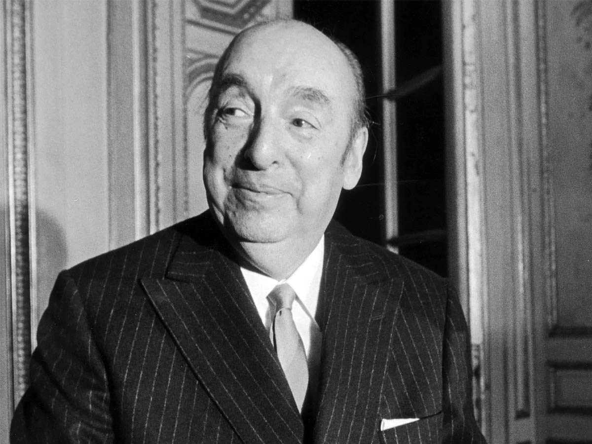 Pablo Neruda Poetry: 20 love poems and a song of despair