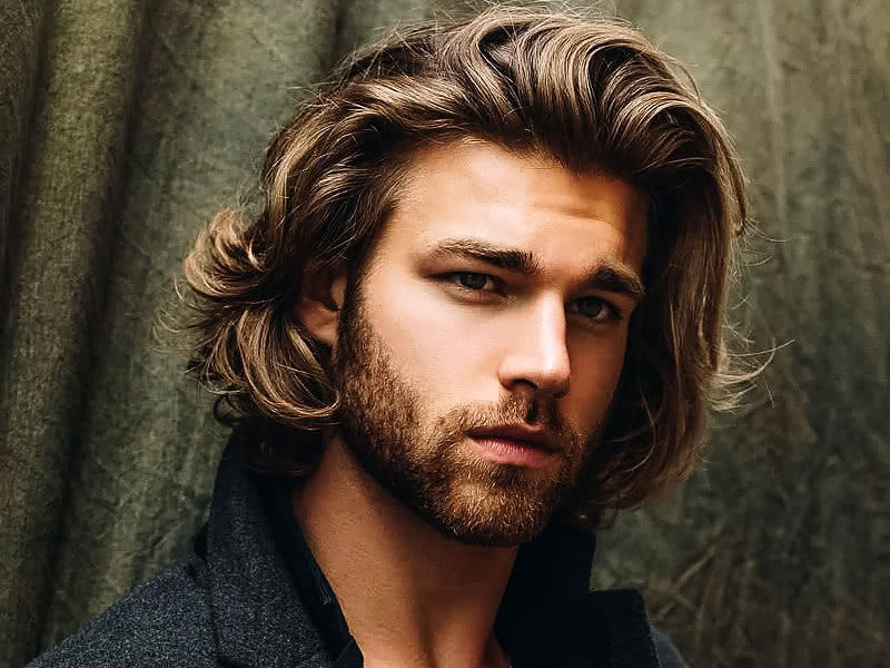 50 ChinLength Haircuts For Men  How to Get Them