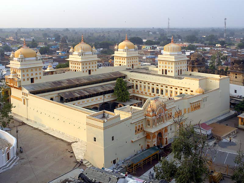 orchha fort, jahangir mahal orchha fort, picture of orchha fort, orchha fort timings, orchha fort was built by, orchha fort madhya pradesh, orchha fort location, orchha fort complex, orchha fort architecture, orchha fort light and sound show timings, about orchha fort, how many days required to see orchha, orchha to prithvipur distance, orchha to agra distance, orchha nearest airport, guna to orchha distance, orchha things to do, lalitpur to orchha distance, who built orchha fort, best places in orchha, best places to visit in orchha, visit orchha fort complex, ticket price in orchha fort complex, orchha fort district, orchha fort history, history of orchha fort, orchha fort jhansi