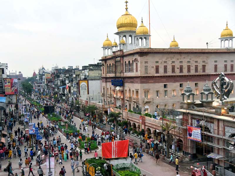 delhi, about new delhi, delhi bazaar, best places to visit in delhi, banjara market delhi, delhi dhaba, delhi darbar, delhi university delhi, Connaught Place, Chawri Bazaar, Jangpura, Ballimaran, Chirag Dilli, Jantar Mantar, Shahdara, Garstin Bastion Road, Siri fort