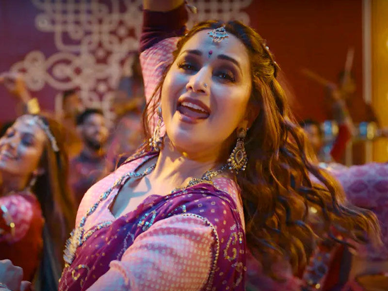 maja-ma-doesn-t-seem-as-mazedaar-despite-madhuri-dixit-s-captivating-presence