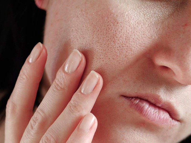 skin toners, best skin toners, what do skin toners do ,natural skin toners ,are skin toners necessary ,best skin toners for mature skin ,oily skin toners ,best skin toners for dry skin ,types of skin toners ,sensitive skin toners