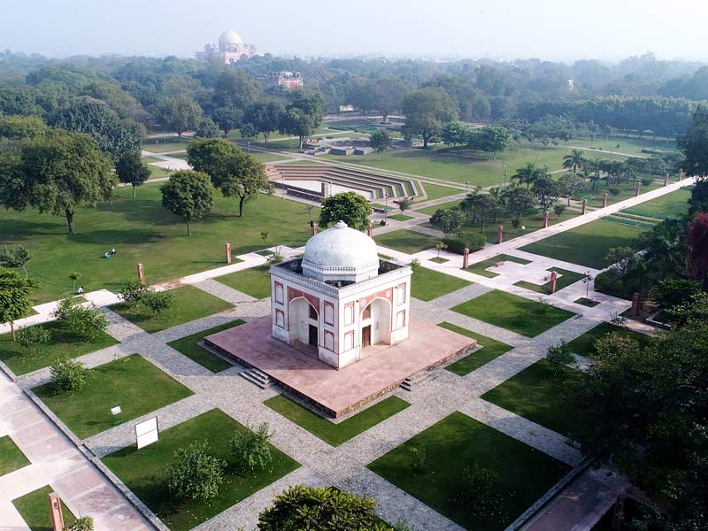 doggo friendly parks, sundar nursery cover, japanese park delhi, siri fort park, deer park.hauz khas, lodhi garden, nehru park, sunder nursury, sanjay van, delhi pet dog park