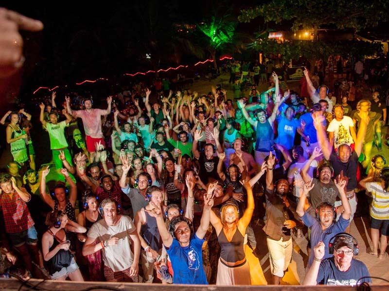 best clubs in goa, best clubs in goa for couples, best clubs in goa quora, best clubs in goa reddit, top best clubs in goa, best night clubs in goa for singles, best clubs at goa, best bars and clubs in goa, cheapest clubs in goa