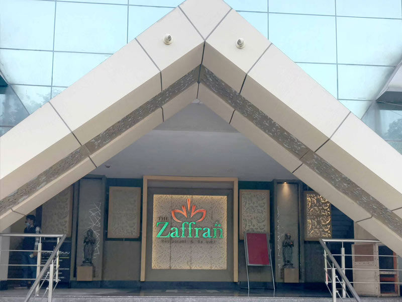 Cafe in kanpur, kanpur romantic cafe, romantic cafe in kanpur, romantic restaurants kanpur, kanpur romantic places