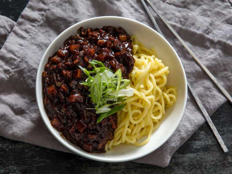 korean food, south korean food, korean food recipes, best korean food, popular korean food, traditional korean food, ramyeon/ ramen, tteokbokki, jiggae, gimbap, jajjangmyeon, gyeran mari, bibimbap, jeon, chicken, kimchi