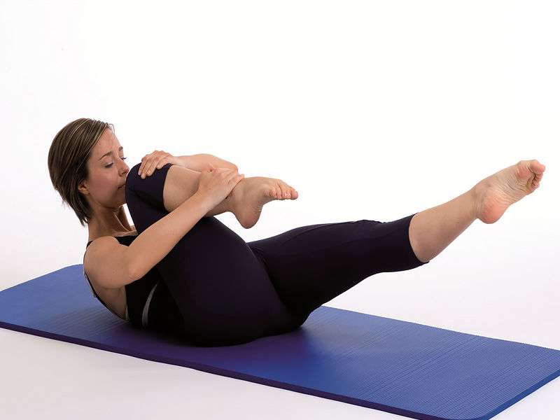 Pilates: 10 Crucial Dynamic Moves for Beginners