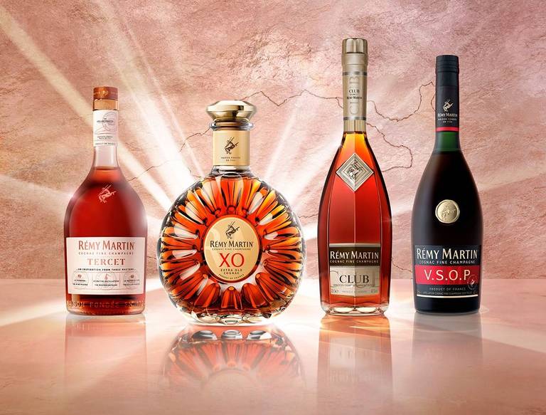 人頭馬 XO、Club 與 VSOP 等干邑酒瓶