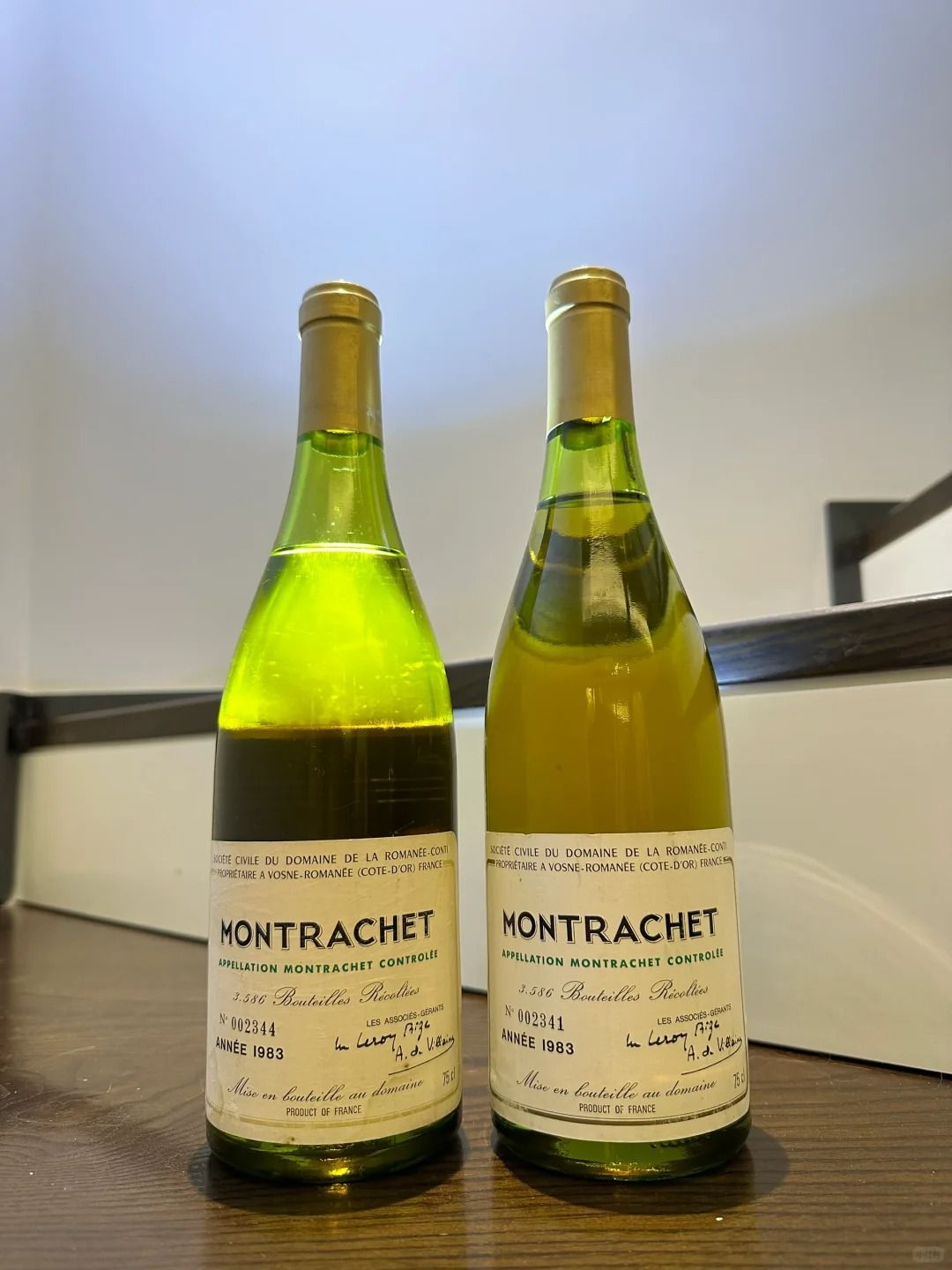 DRC Montrachet 蒙哈榭酒液顏色檢查