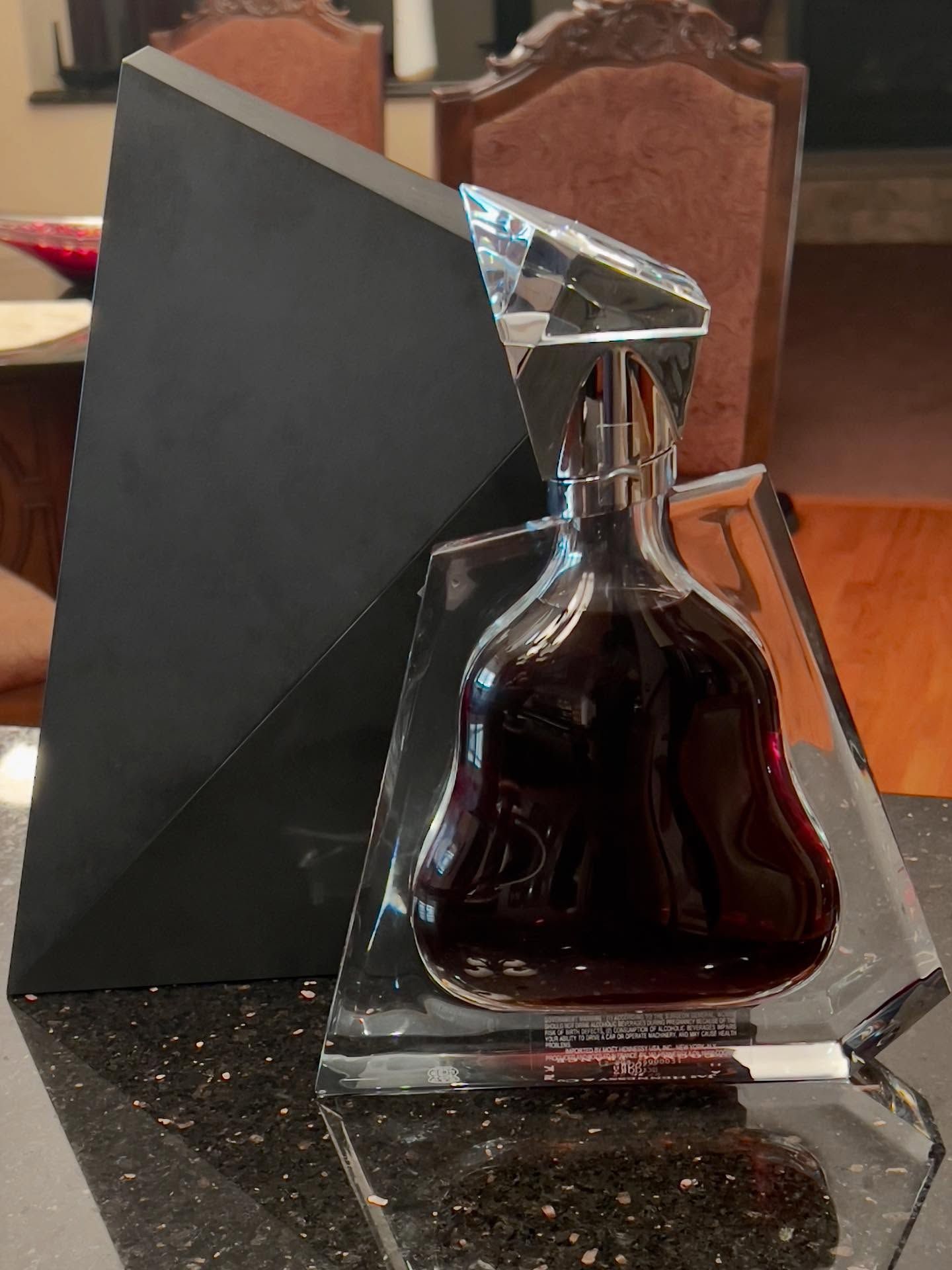 Daniel Libeskind設計新版酒瓶