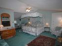 R.  Outrage Suite - Very Romantic - Beautiful Furnishings and Décor