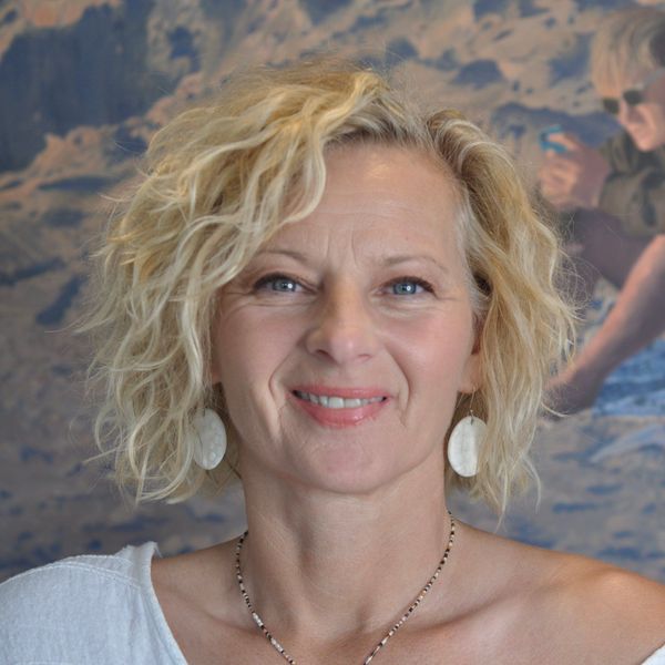 Jayne Curle