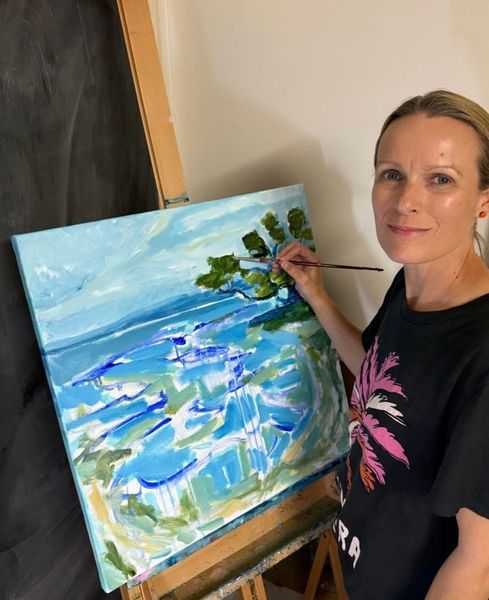 Suzanne Barrett