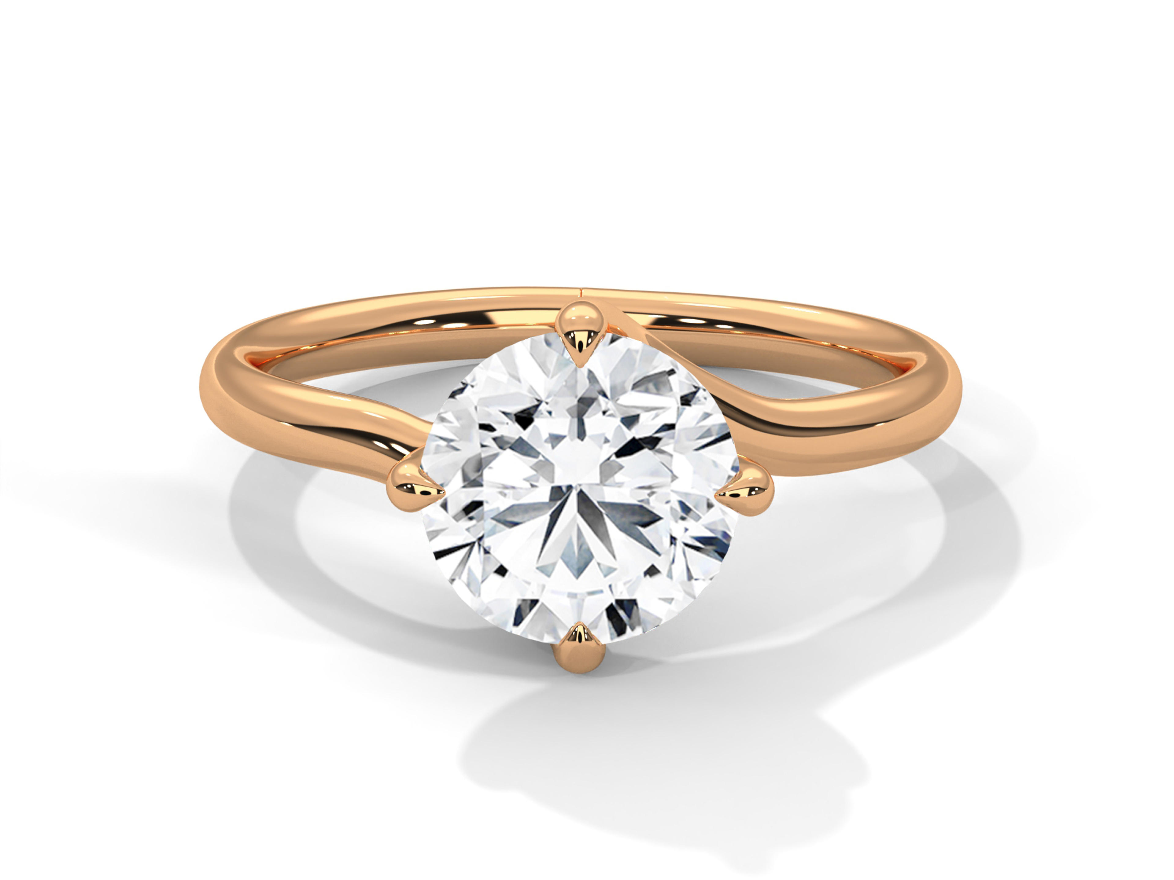 Solitaire Ring 9K Rose with VVS/VS lifestyle view